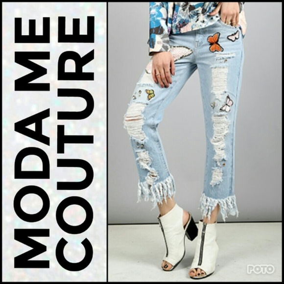 . Denim - ❤LAST 1❤ BUTTERFLY DETAILED DENIM JEANS